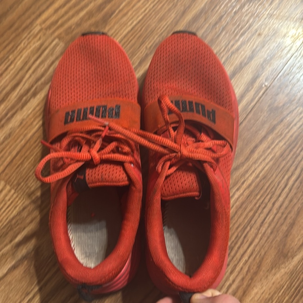 Red Puma Sneakers Size 6C - Picture 6 of 6